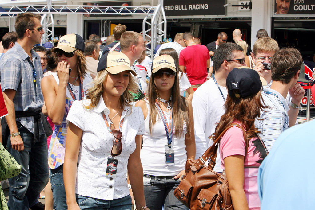 GIRLS